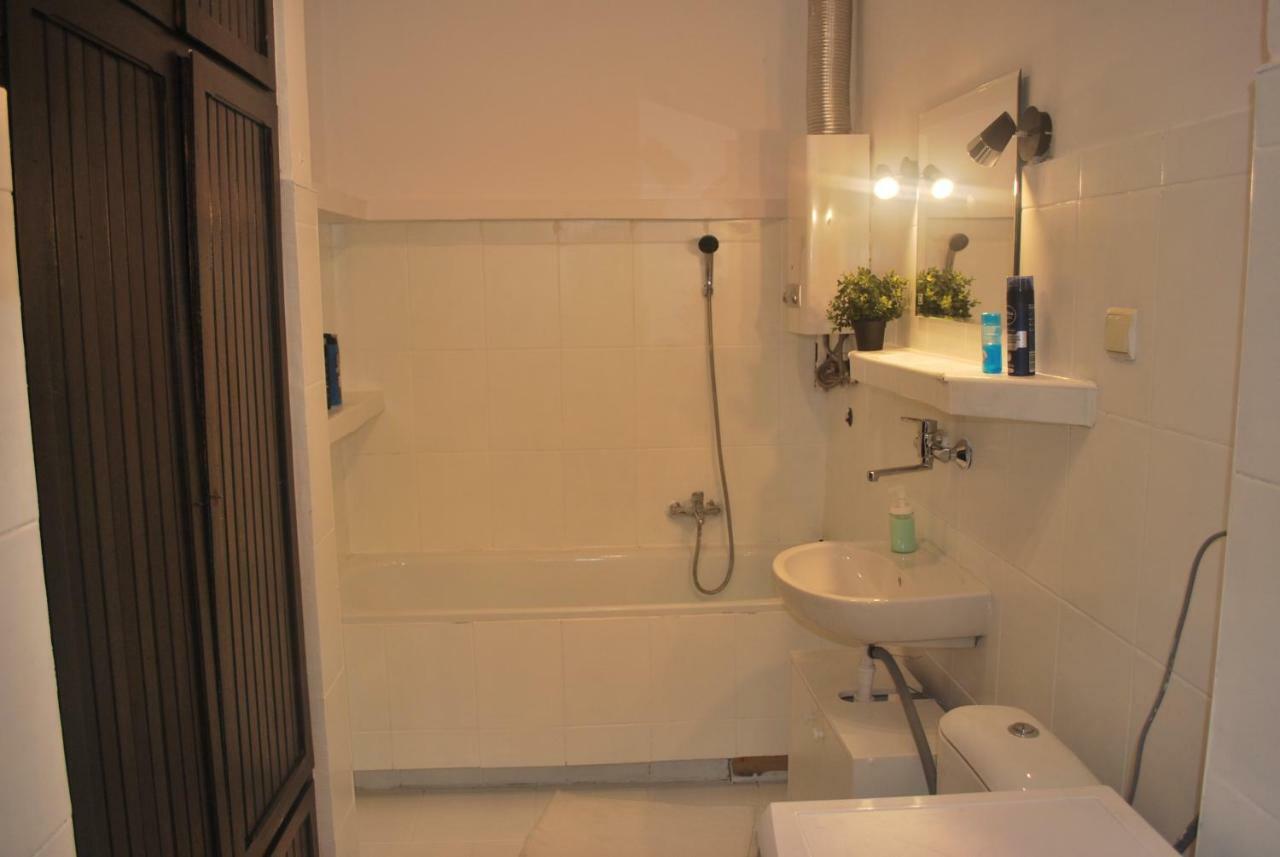 Pokoje W Cichym Mieszkaniu 50M Od Rynku Apartman Wrocław Kültér fotó
