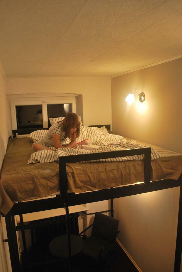 Pokoje W Cichym Mieszkaniu 50M Od Rynku Apartman Wrocław Kültér fotó